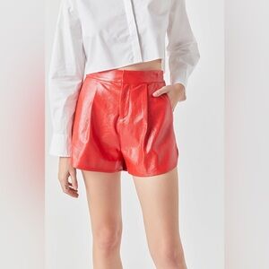 Grey Lab Shiny Faux Leather Pleated Shorts Women Size Small in Red